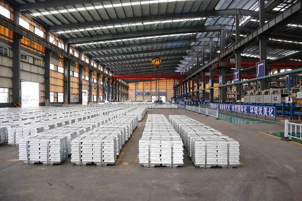 What are the USES of aluminum ingots?